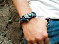 Pulsera Cross cobra supervivencia