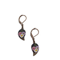 Pendiente Floral Negro