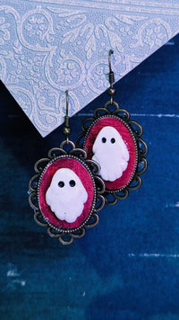 Aretes fantasmas camafeo