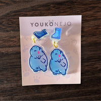 Aretes moo deng
