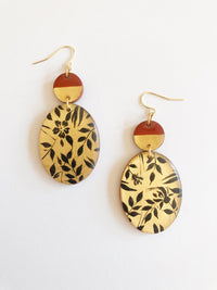 Aretes ovalados negros b