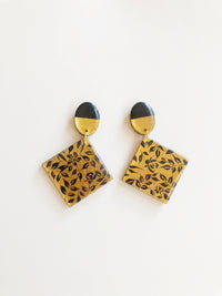Aretes rombo negro