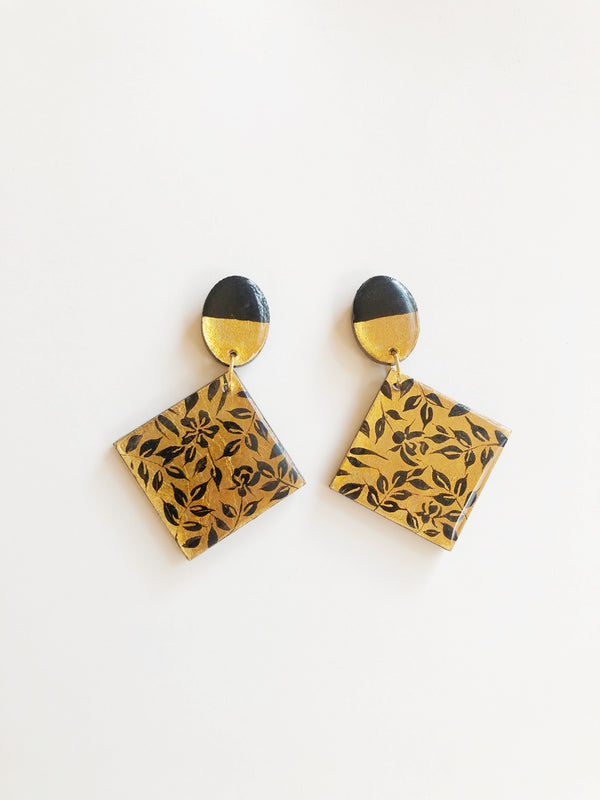 Aretes rombo negro
