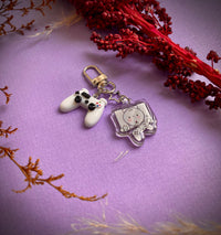 Charm "Play station"