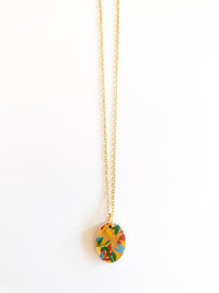 Collar ovalo selva chico