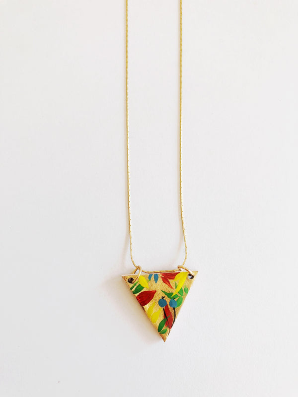 Collar triangulo selva