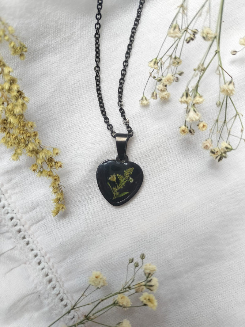 Collar con dije corazon mini