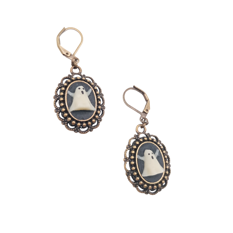 Pendiente fantasmita