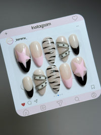 Uñas press-on "I'm just a girl" / S