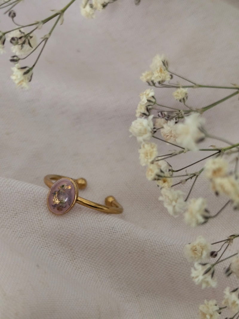 Anillo óvalo mini limonium dorado